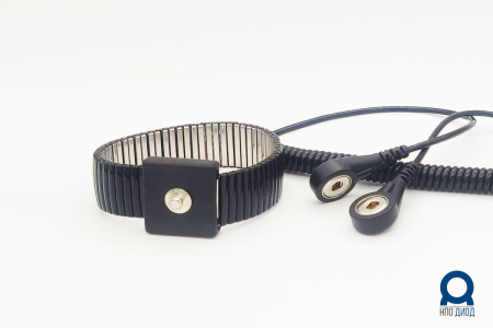 Антистатический браслет металлический (кнопка 4мм) с проводом спирал 1,8м (гнездо 4мм/гнездо 10мм) фото