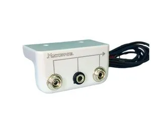 Соединительная колодка (2 кнопки 10 мм, 1 разъем под штекер 4 мм, без резистора), Россия фото Соединительная колодка (2 кнопки 10 мм, 1 разъем под штекер 4 мм, без резистора), Россия фото