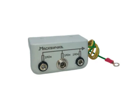 Соединительная колодка (1 кнопка 10 мм, 2 разъема под штекер 4 мм), Россия фото Соединительная колодка (1 кнопка 10 мм, 2 разъема под штекер 4 мм), Россия фото
