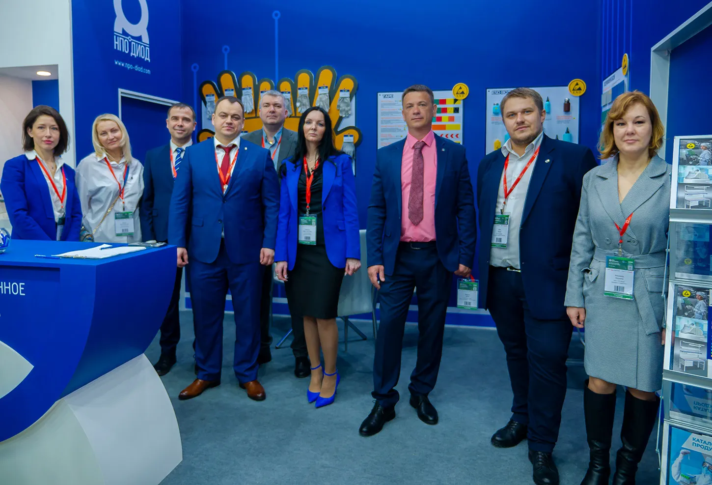 Коллектив НПО ДиОД на выставке ExpoElectronica-2024 Коллектив НПО ДиОД на выставке ExpoElectronica-2024